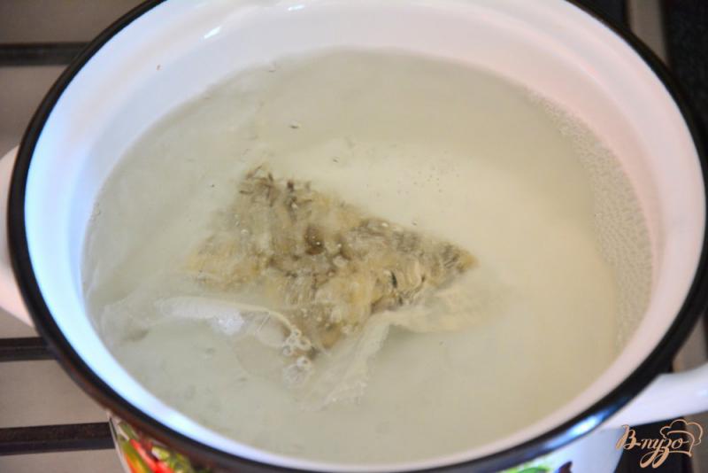 Фото приготовление рецепта: Рис с грибами и свининой под сырной корочкой шаг №1