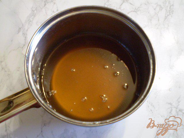 Фото приготовление рецепта: Мёд из цветов черной бузины шаг №5