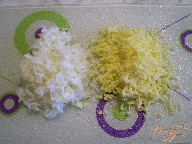 Фото приготовление рецепта: Рыбный салат шаг №6