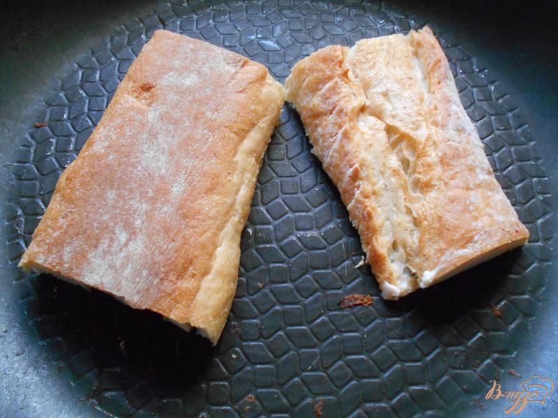 Фото приготовление рецепта: Бутерброды с киви шаг №2