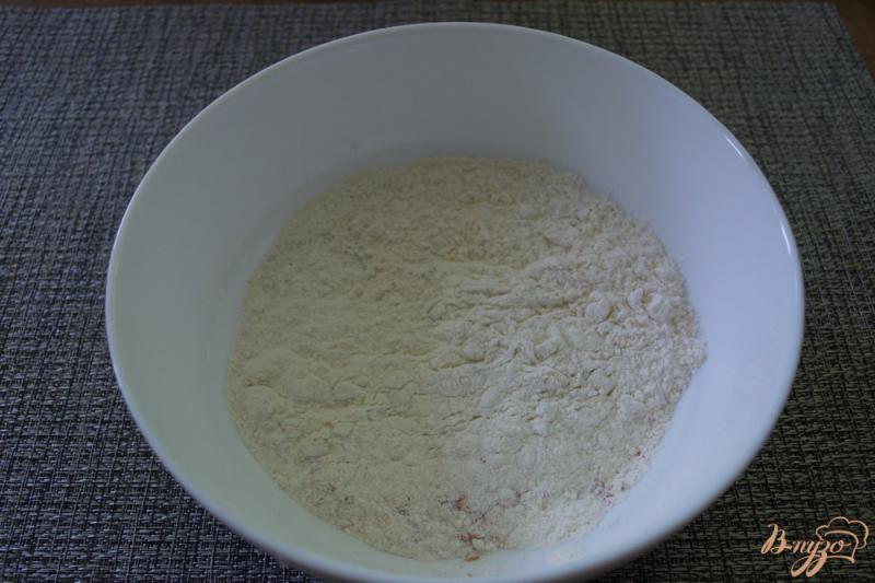 Фото приготовление рецепта: Твердый сыр в пивном кляре на закуску шаг №1
