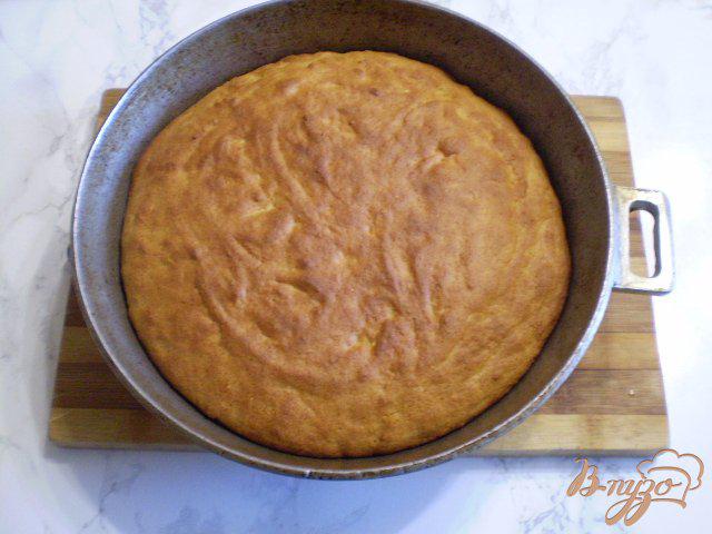 Фото приготовление рецепта: Пирог на меду из одуванчиков шаг №9