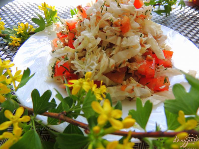 Фото приготовление рецепта: Лёгкий салат с помидорами и гречкой шаг №6