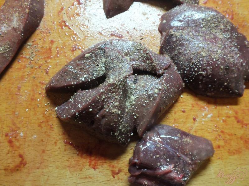 Фото приготовление рецепта: Печень говяжья в соевом соусе шаг №3