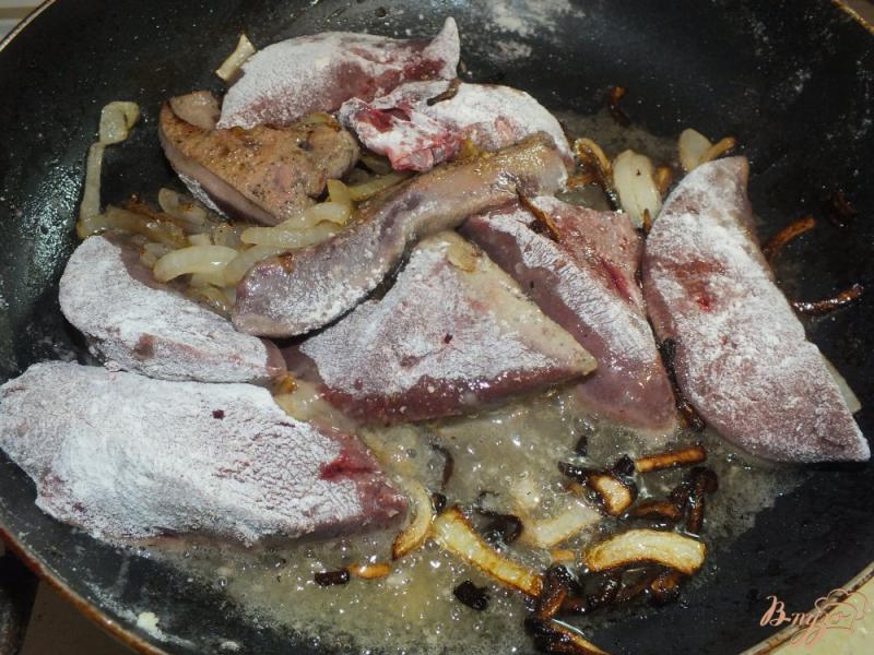 Фото приготовление рецепта: Печень говяжья в соевом соусе шаг №5