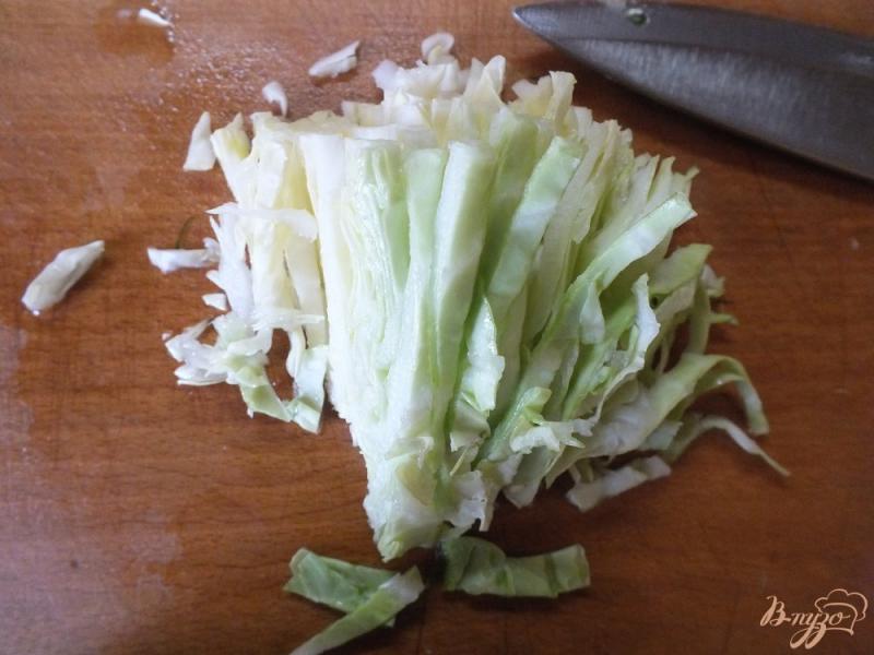 Фото приготовление рецепта: Салат из огурца мясной шаг №2