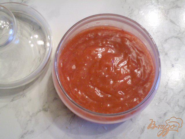 Фото приготовление рецепта: Соус из ягод клубники шаг №9