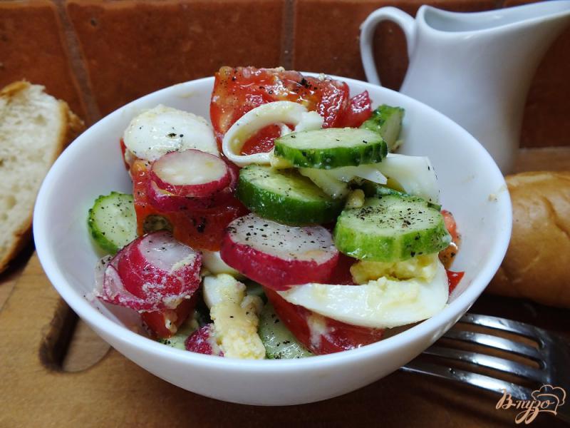 Фото приготовление рецепта: Яичный салат с овощами шаг №6
