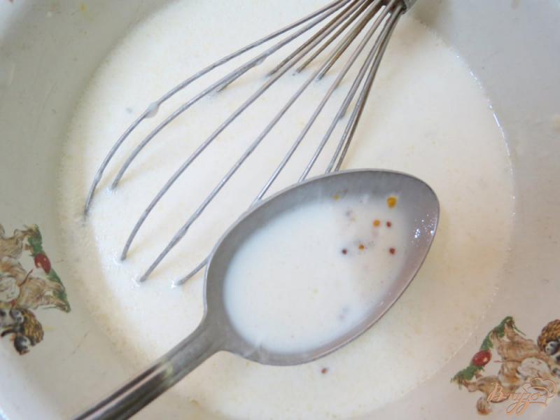 Фото приготовление рецепта: Окорочка под сметанно - горчичным соусом в мультиварке шаг №7