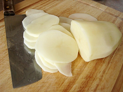 Печеная картошка с чесночным маслом