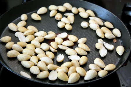Жареная рыба с миндальной корочкой Жареная рыба с миндальной корочкой