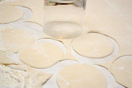 Постные вареники с картошкой Постные вареники с картошкой