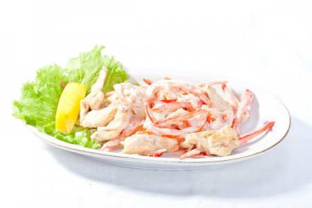 Салат с курицей и мясом краба Салат с курицей и мясом краба