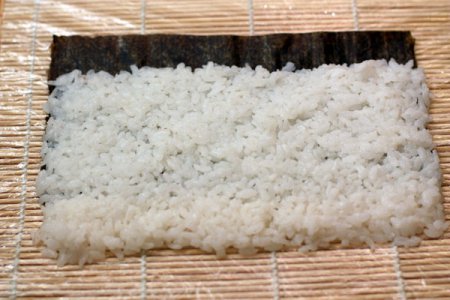 Урамаки с кунжутом Урамаки с кунжутом
