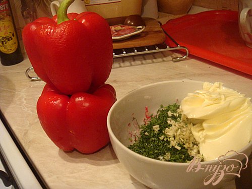 Башмачки из печеного перца (закуска) Башмачки из печеного перца (закуска)