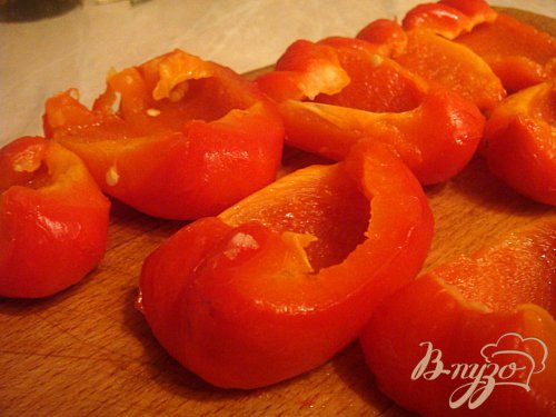 Башмачки из печеного перца (закуска) Башмачки из печеного перца (закуска)