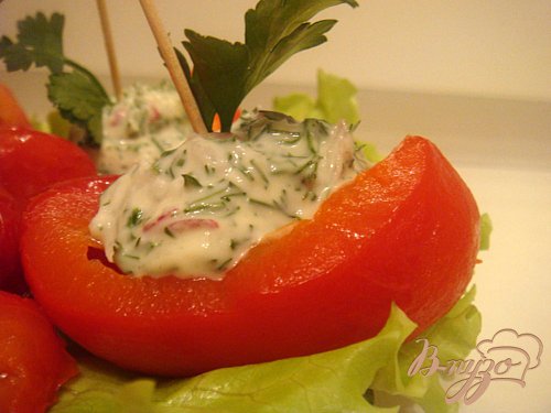 Башмачки из печеного перца (закуска) Башмачки из печеного перца (закуска)