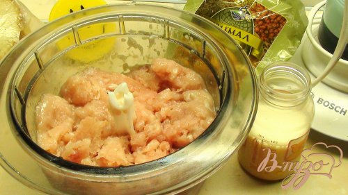 Террин из курицы с фисташками под сырной корочкой. Террин из курицы с фисташками под сырной корочкой.