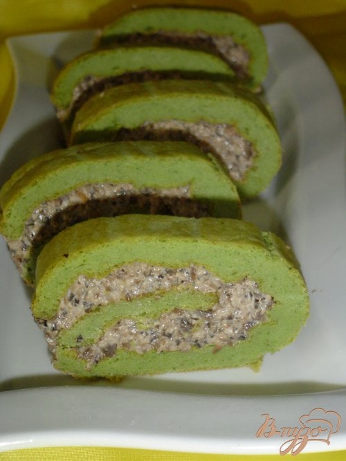 Закусочный рулет "Зеленый при зеленый..." Закусочный рулет "Зеленый при зеленый..."