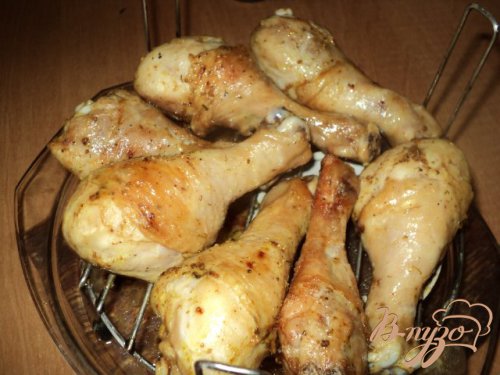 "Страусята" из запеченных куриных ножек. "Страусята" из запеченных куриных ножек.