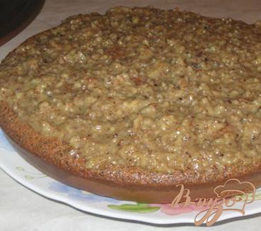 Маковый пирог с ореховой глазурью 
