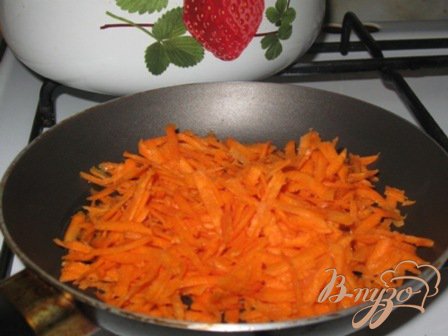 Сладкая запеканка из лапши с морковью и яблоками