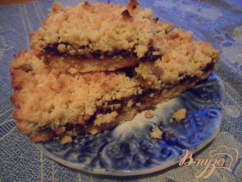 Манный пирог с финиками Манный пирог с финиками