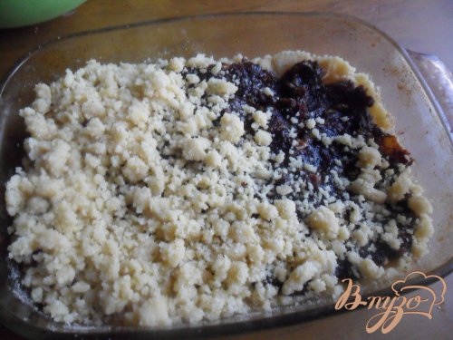 Манный пирог с финиками Манный пирог с финиками