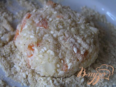 Рисовые котлеты в кунжутной панировке (постные) Рисовые котлеты в кунжутной панировке (постные)