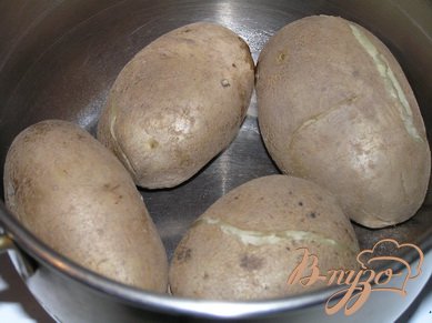 Самоса с картофелем и зеленым горошком Самоса с картофелем и зеленым горошком