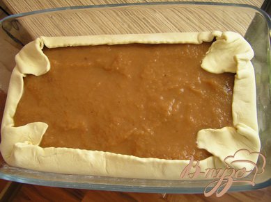 Яблочный пирог со сливами и корицей Яблочный пирог со сливами и корицей