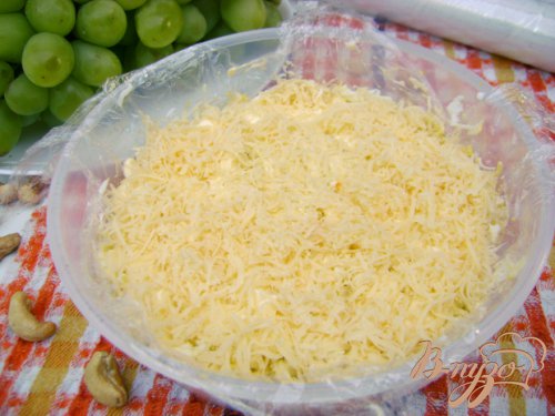Салат-перевёртыш с куриным филе, виноградом и сладким перцем:) Салат-перевёртыш с куриным филе, виноградом и сладким перцем:)