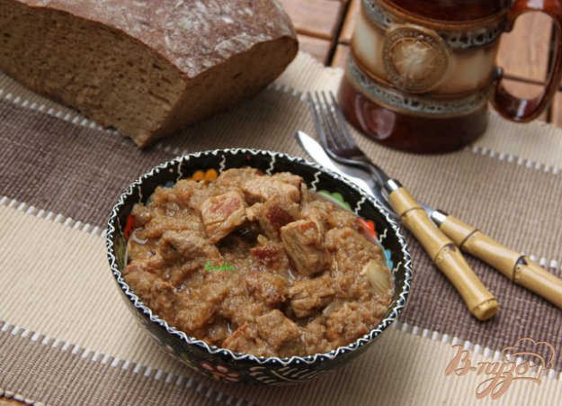 Рецепт Свинина в хлебно-пивном соусе