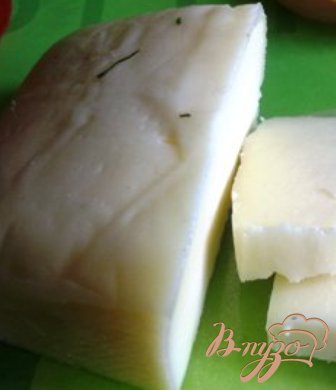 Рулет мясной с сулугуни и яйцом Рулет мясной с сулугуни и яйцом