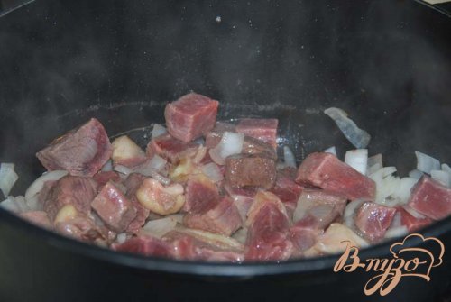 Гуляш по-венгерски с чипетке Гуляш по-венгерски с чипетке