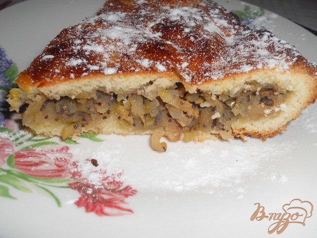 Рецепт Пирог с яблоками, маком и грецкими орехами