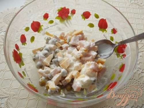 Куриный рулет с ветчиной и сыром Куриный рулет с ветчиной и сыром