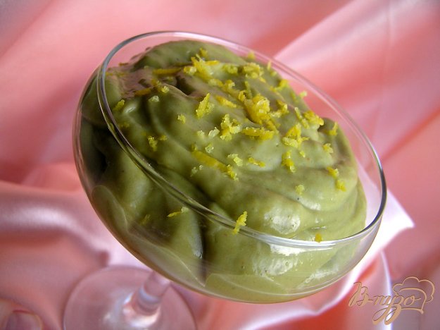 Рецепт Крем-мусс из авокадо и хурмы