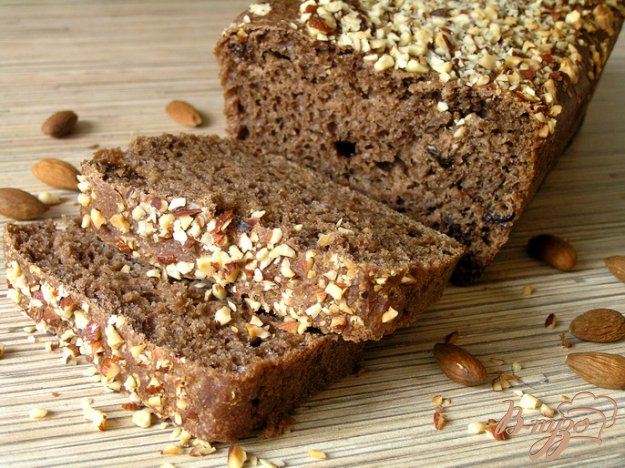 Рецепт Шоколадный хлеб с черносливом и миндалем