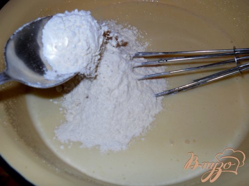 Яблочный пирог с ореховой пропиткой Яблочный пирог с ореховой пропиткой
