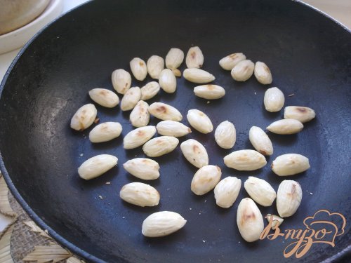 Куриное филе с миндалем Куриное филе с миндалем