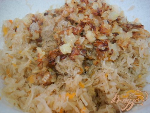 Пирожки с сердцем и квашеной капустой Пирожки с сердцем и квашеной капустой