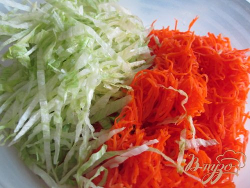 Паровые пирожки с мясом и пикантными овощами Паровые пирожки с мясом и пикантными овощами