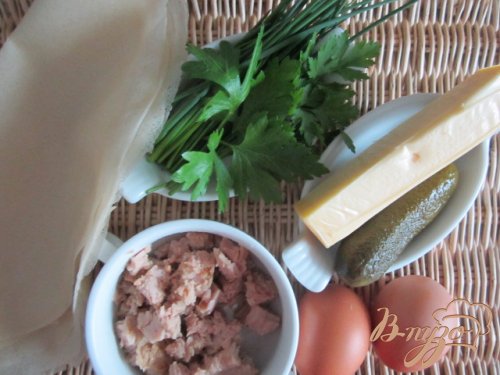 Брик с тунцом и яйцом Брик с тунцом и яйцом