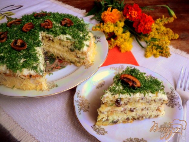 Рецепт Грибной бисквитный торт