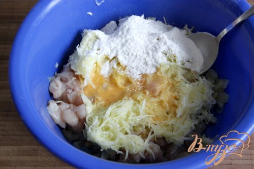 Оладьи с мясом курицы и цуккини Оладьи с мясом курицы и цуккини