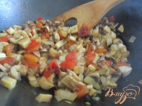 Рисовый пирог с мясной начинкой Рисовый пирог с мясной начинкой