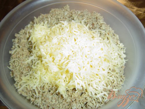 Мясной рулет с языком и орехами Мясной рулет с языком и орехами