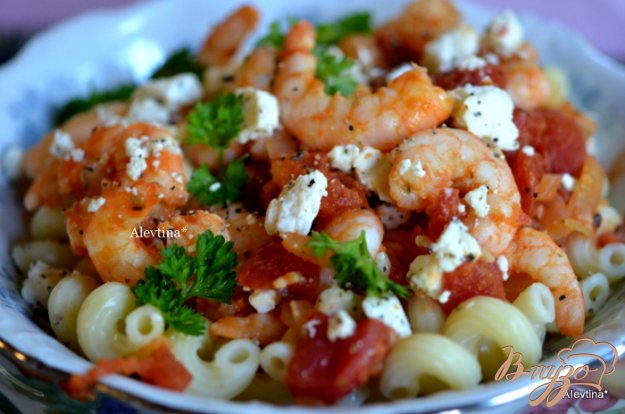 Рецепт Паста с креветками, томатами и сыром Фета