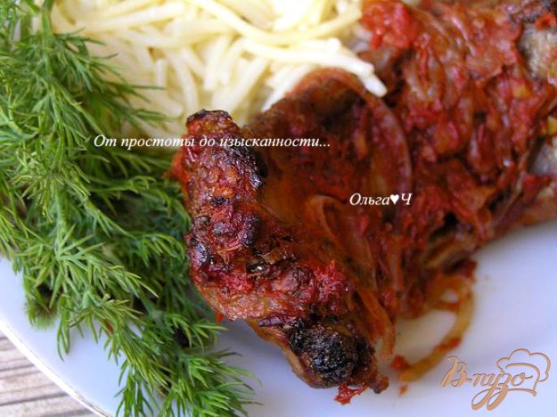 Рецепт Свиные ребрышки в томатном соусе с майораном